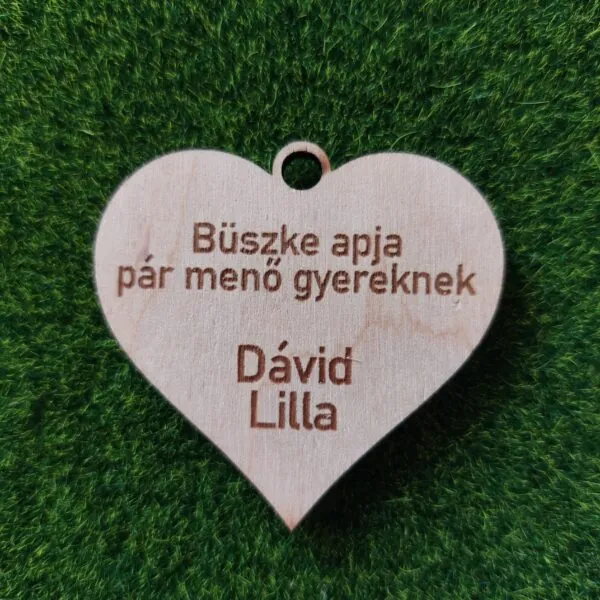 Büszke apa kulcstartó